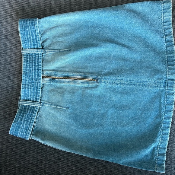 Burberry skirt - Picture 2 of 6